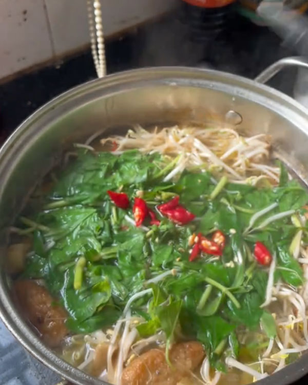 canh chua chả cá Nha Trang
