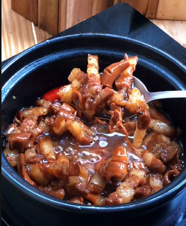mực muối kho thịt