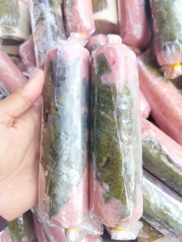 Nem chua Bình Định gói lá ổi