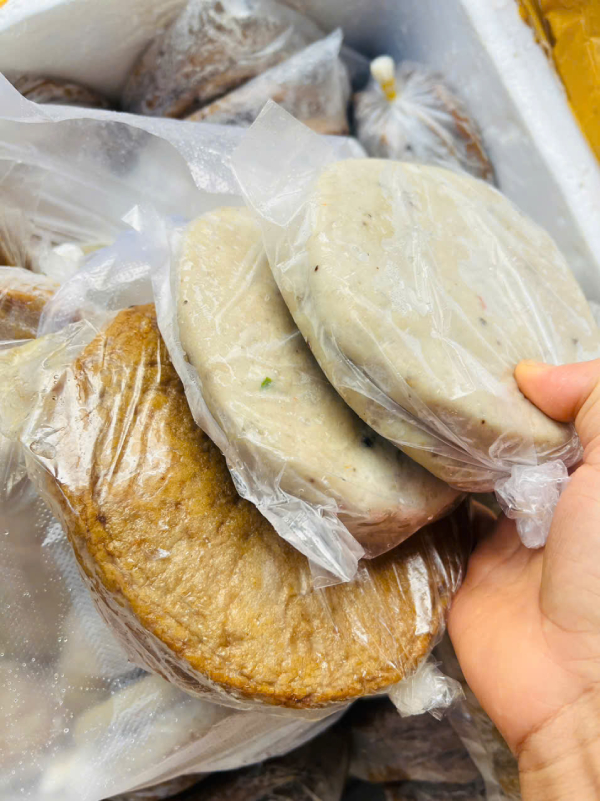mua chả cá hấp ở TPHCM
