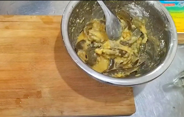Làm chả ram tôm đất giòn ngon