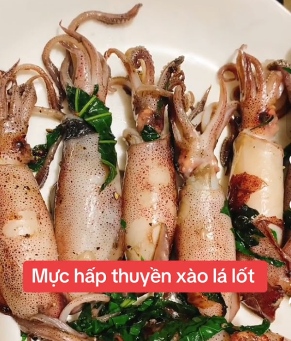 mực hấp thuyền xào lá lốt