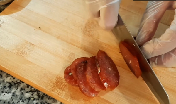 Hướng dẫn làm gỏi chả lụa lạp xưởng