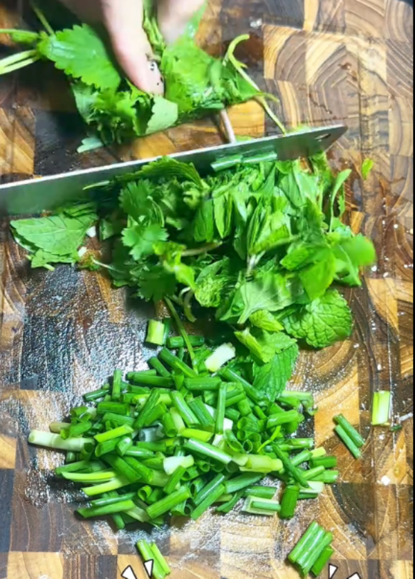 Hướng dẫn nấu cà chua tép khô