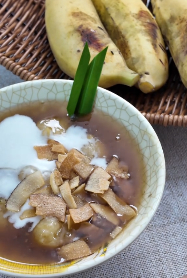 chè chuối đường mía thô