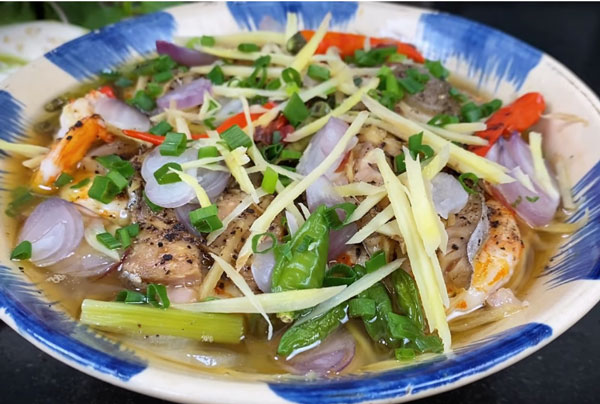 Mắm cá thu chưng thịt trứng