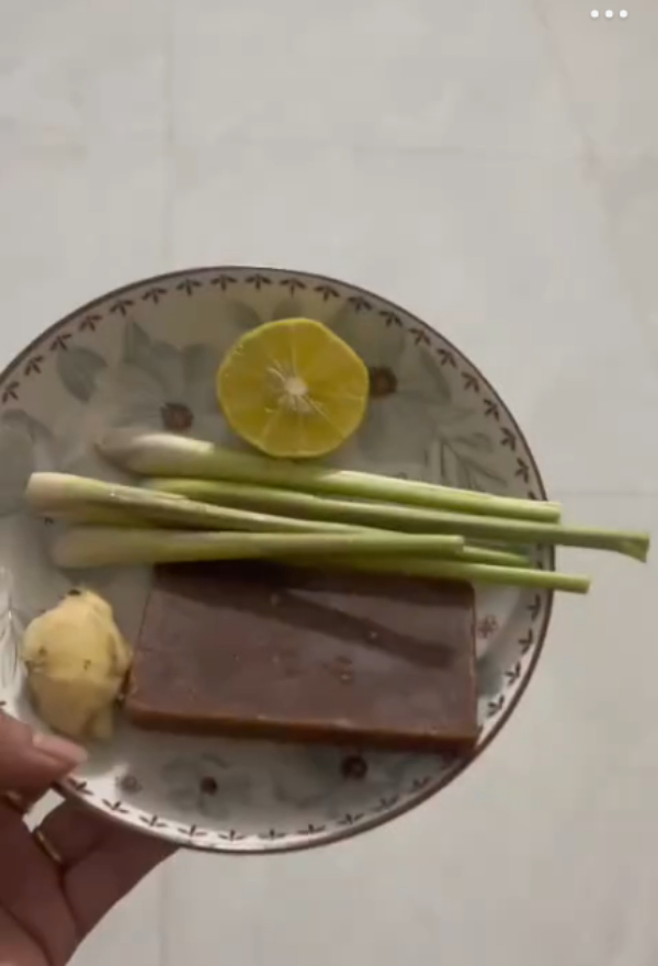 Nước đường mía thô