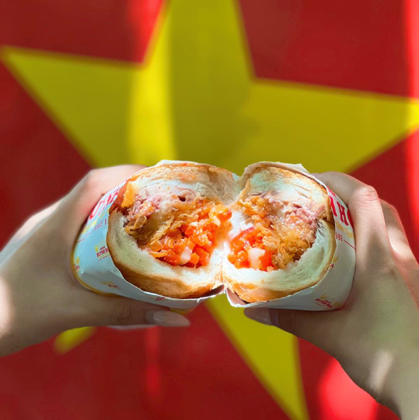 Bánh mỳ Sài Gòn làm quà
