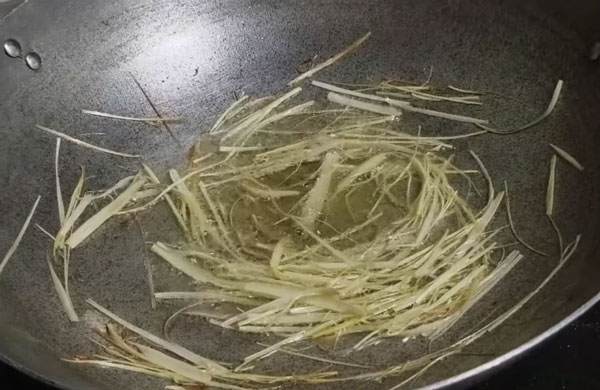 khô cá đù một nắng chiên sả 