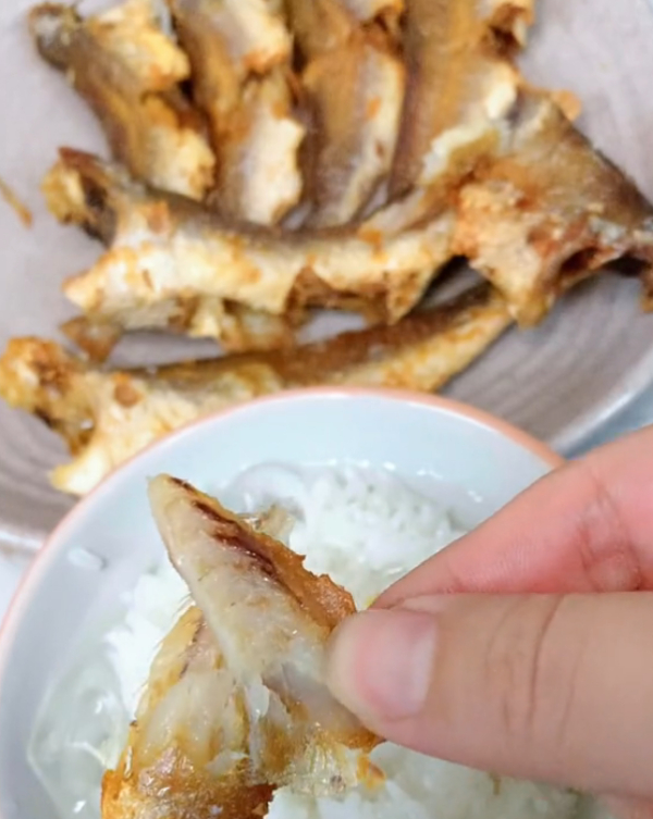 khô cá đù chiên 