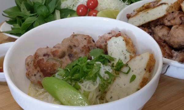 chả mực nấu gì ngon-bún chả mực